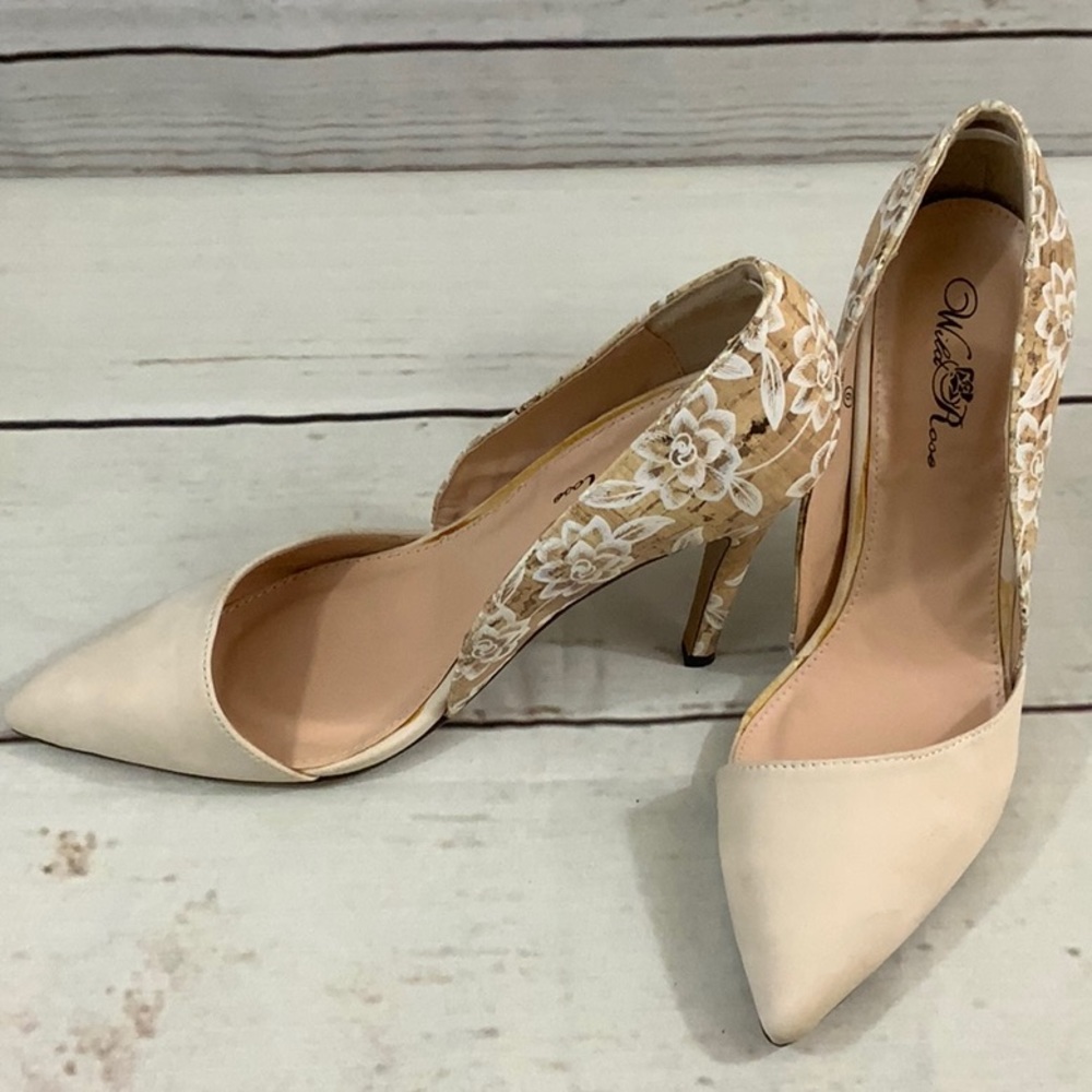 Wild Rose Heels NWOT